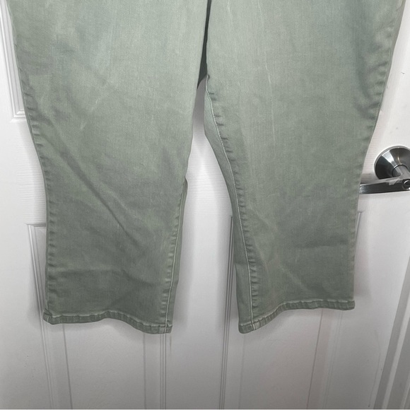 Judy Blue High Waist Capri Jeans Cropped Stretch in Sage Green 18W - Picture 4 of 12